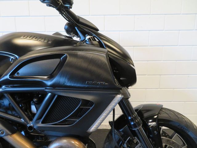 ducati - diavel