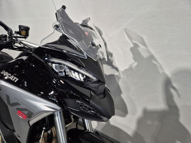 ducati - multistrada-v4-s-grand-tour
