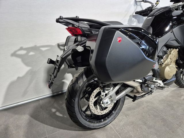 ducati - multistrada-v4-s-grand-tour