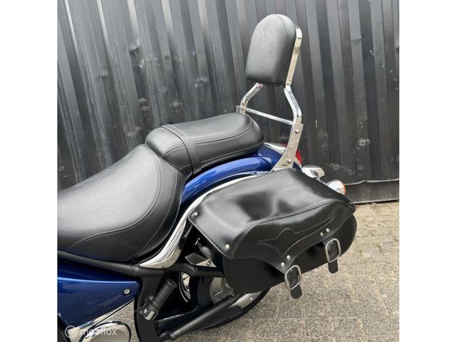 kawasaki - vn-900-classic