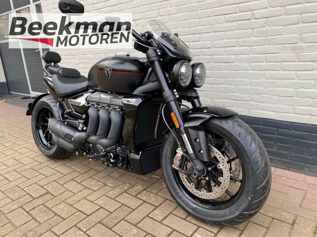 triumph - rocket-3-storm-gt