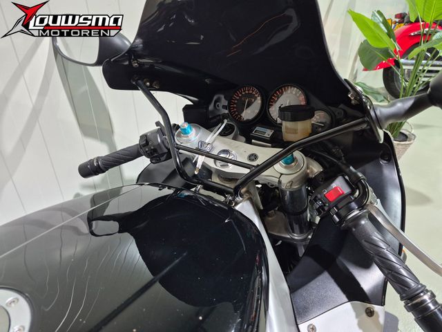 yamaha - yzf-1000-r-thunderace