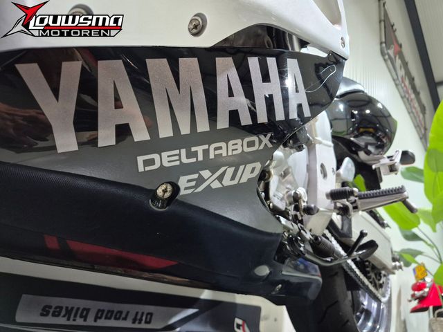 yamaha - yzf-1000-r-thunderace