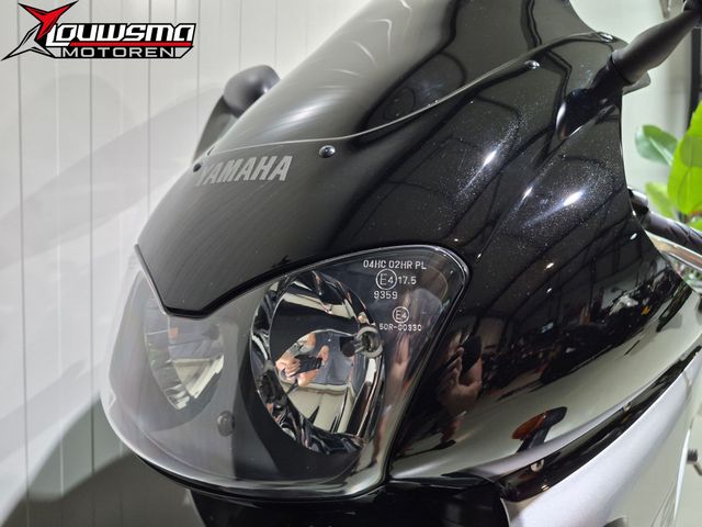 yamaha - yzf-1000-r-thunderace