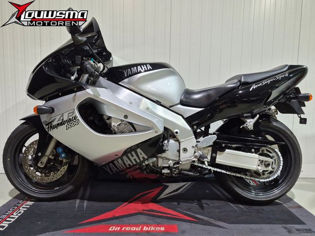 yamaha - yzf-1000-r-thunderace