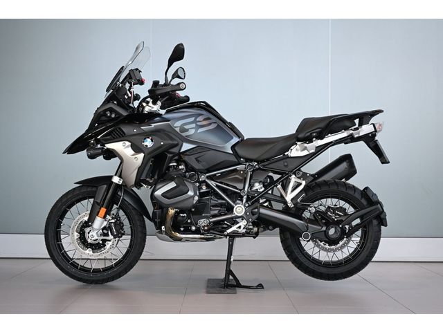 bmw - r-1250-gs-triple-black
