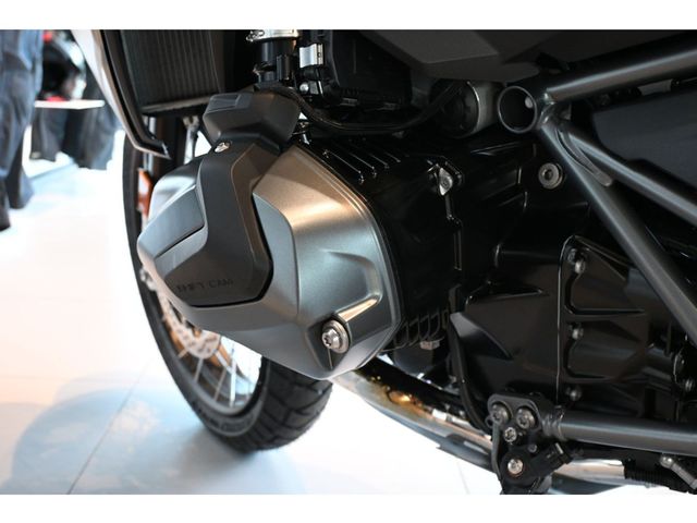 bmw - r-1250-gs-triple-black