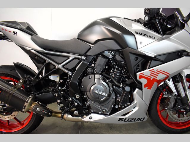 suzuki - gsx-8r