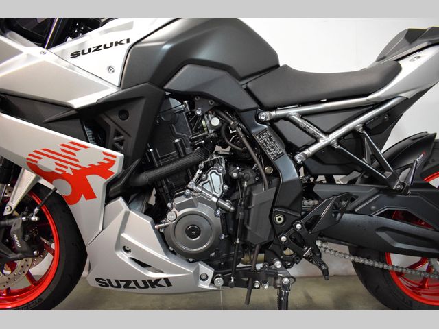 suzuki - gsx-8r