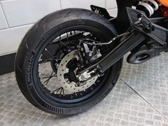 KTM 390 SMC R 2026 nieuw – foto 6 van 13