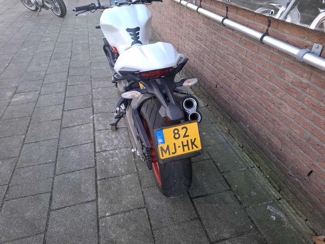 ducati - monster-821