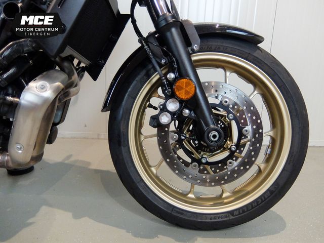 yamaha - xsr-700-abs