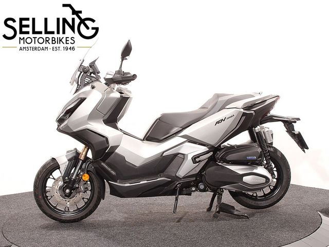 honda - adv-350