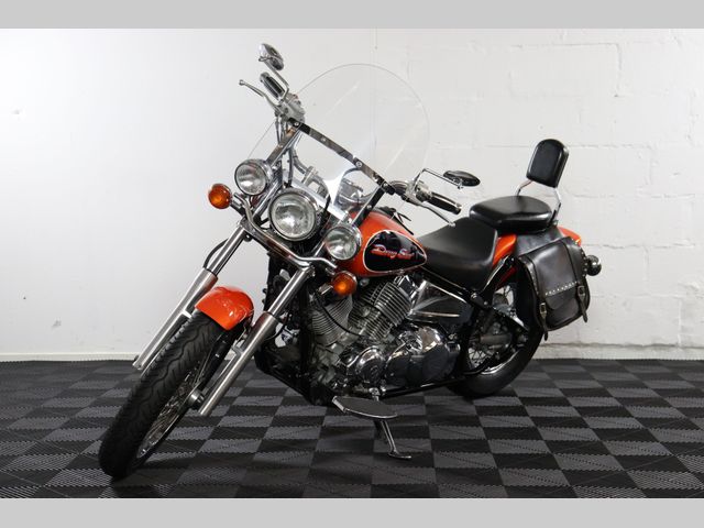 yamaha - xvs-650-dragstar