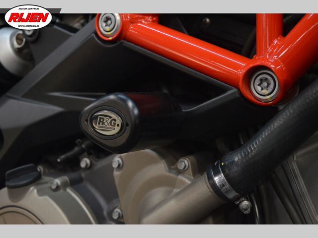 aprilia - dorsoduro-750-factory