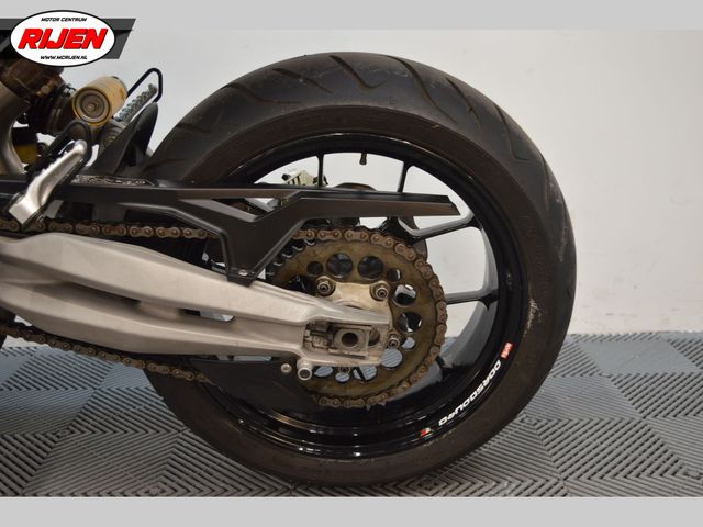 aprilia - dorsoduro-750-factory