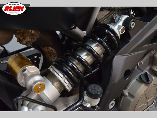 aprilia - dorsoduro-750-factory