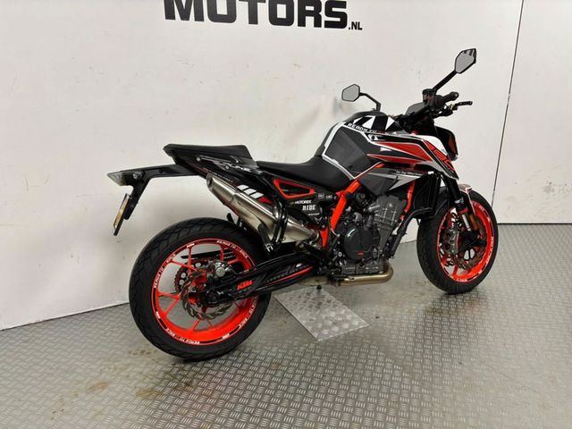 ktm - 890-duke-r