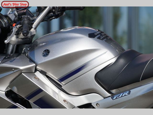yamaha - fjr-1300