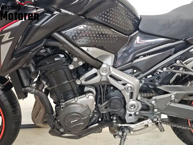 kawasaki - z900