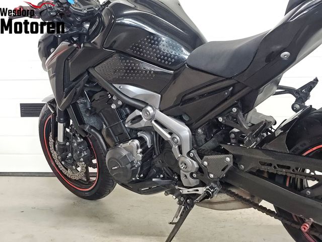 kawasaki - z900