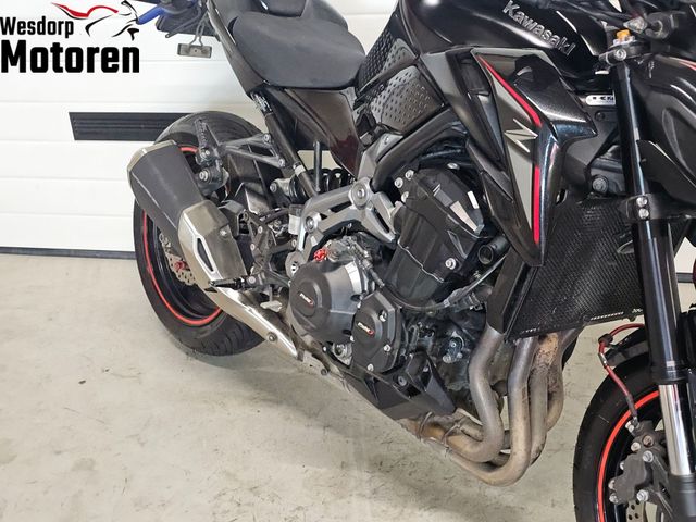 kawasaki - z900