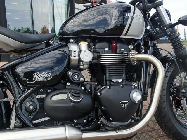 triumph - bonneville-bobber