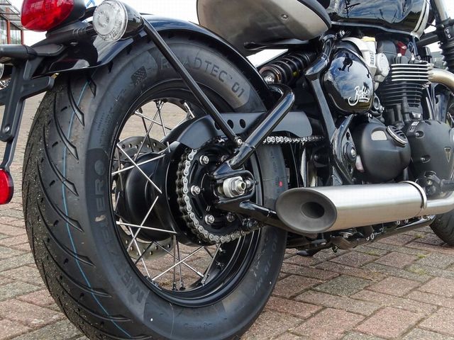 triumph - bonneville-bobber