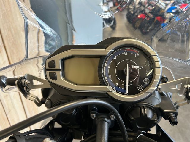 triumph - tiger-800-abs