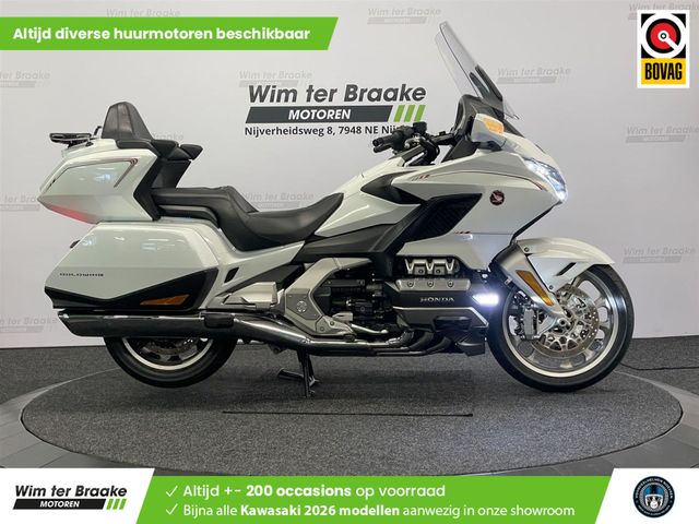 honda - gl-1800-goldwing-touring-deluxe