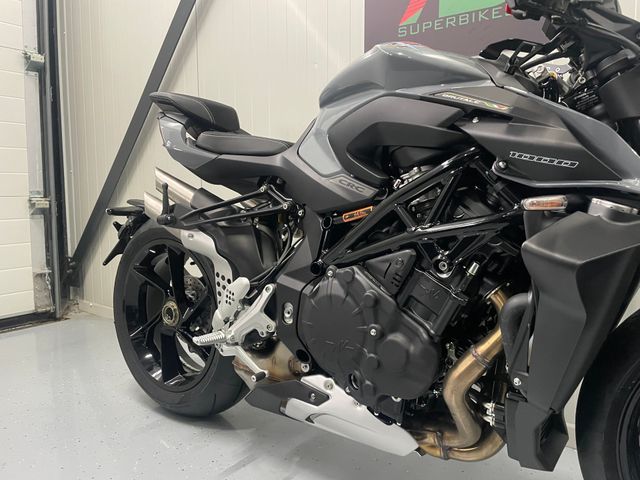 mv-agusta - brutale-1000-rs