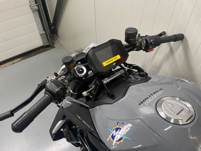 mv-agusta - brutale-1000-rs