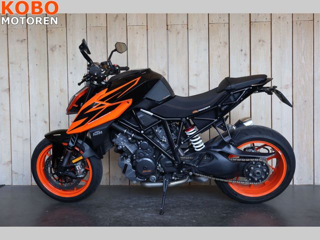 ktm - 1290-super-duke-r