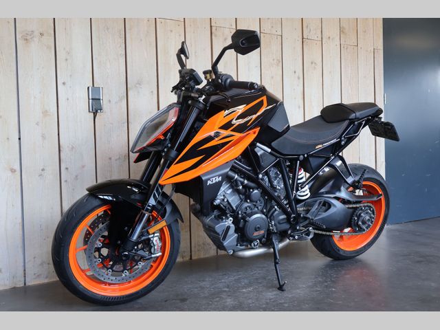 ktm - 1290-super-duke-r