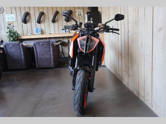 ktm - 1290-super-duke-r