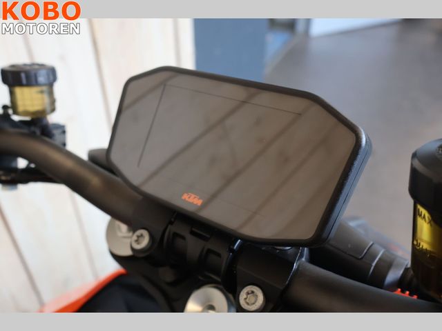 ktm - 1290-super-duke-r