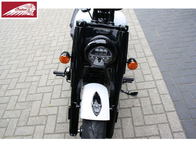 indian - chief-bobber-dark-horse