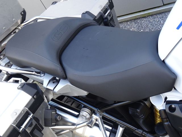 bmw - r-1250-gs-adventure
