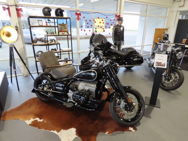 bmw - r-18
