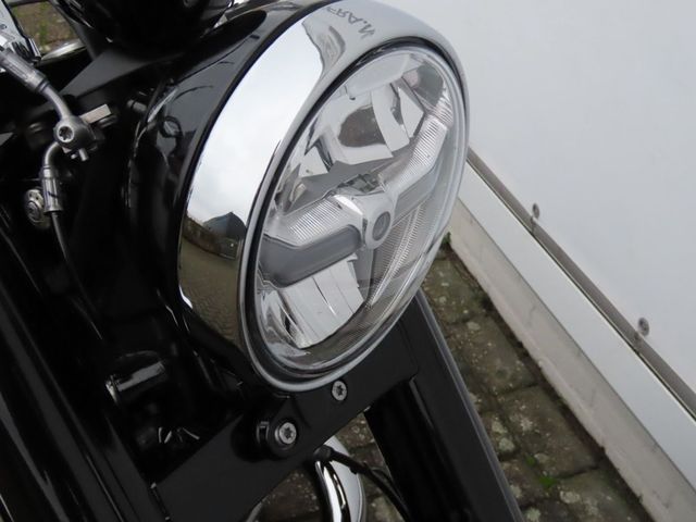 bmw - r-18