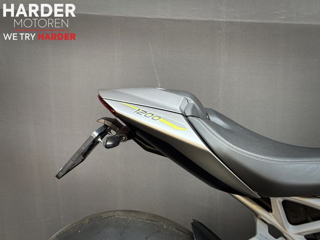 triumph - speed-triple-1200-rs