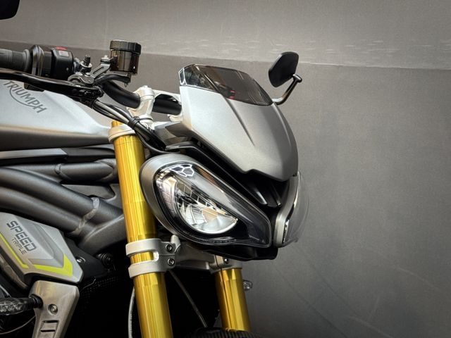 triumph - speed-triple-1200-rs