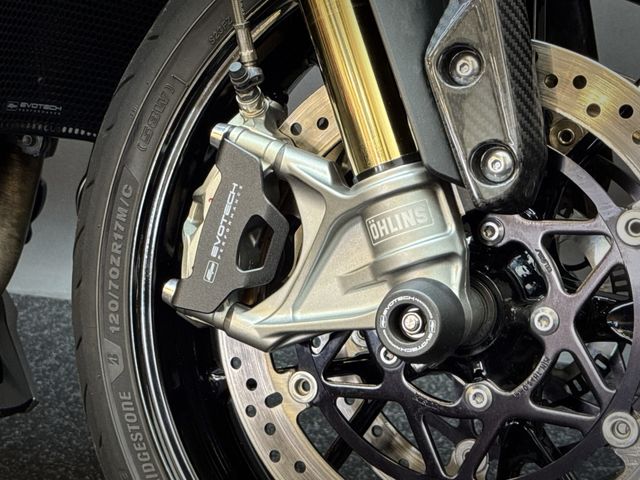 triumph - speed-triple-1200-rs