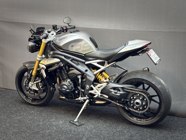 triumph - speed-triple-1200-rs