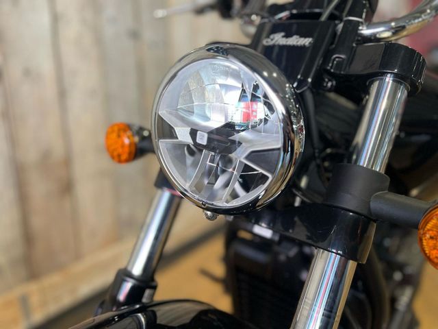 indian - scout-bobber-sixty