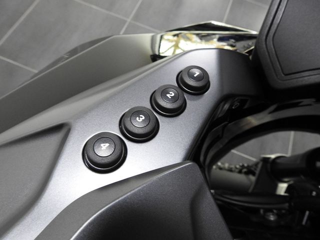 bmw - r-1300-rt