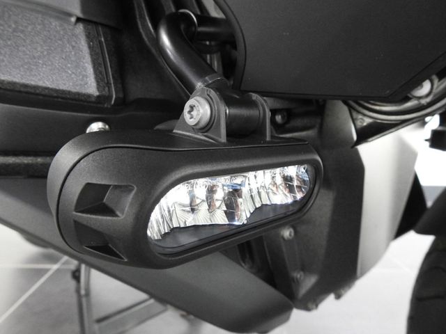 bmw - r-1300-rt
