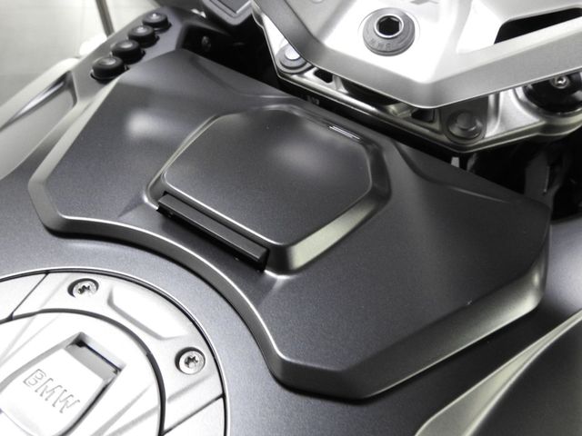 bmw - r-1300-rt