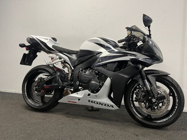 honda - cbr-600-rr