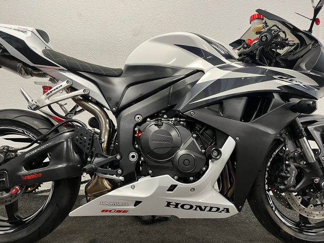 honda - cbr-600-rr